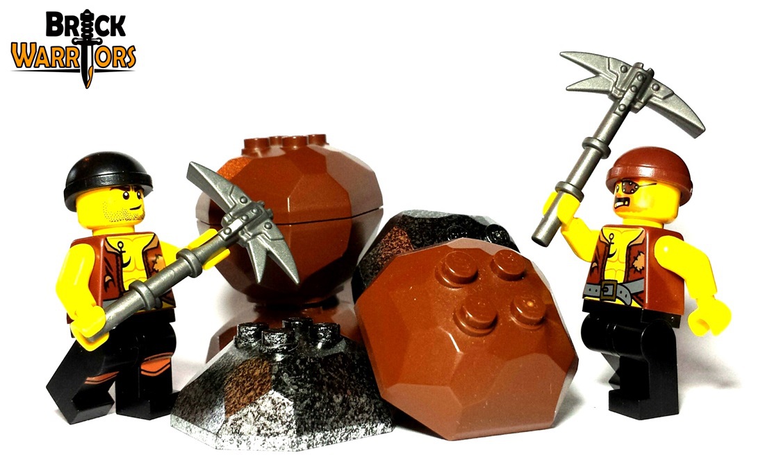 Custom LEGO Weapon of the Week - Digger Pickaxe